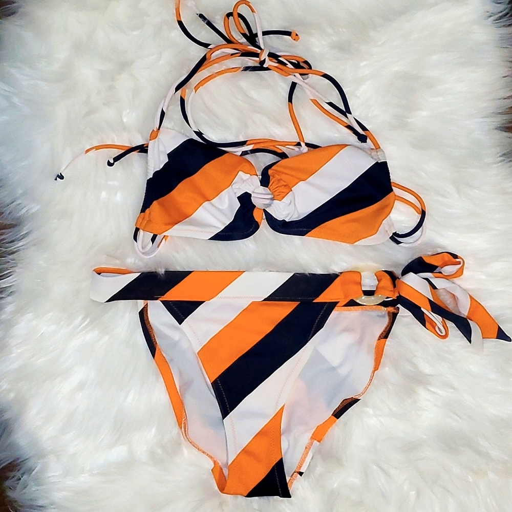 Navy/orange bikini